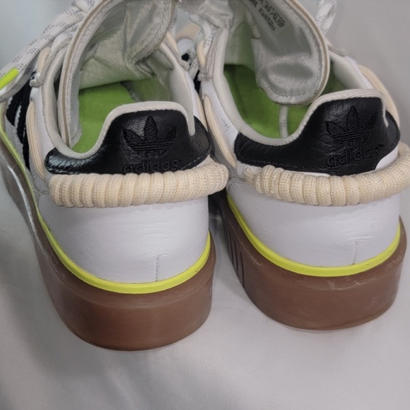 Adidas Original Sneakers - Picture 5 of 8